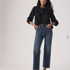 Levi's Women's Straight Leg Jeans in Dark Blue Denim